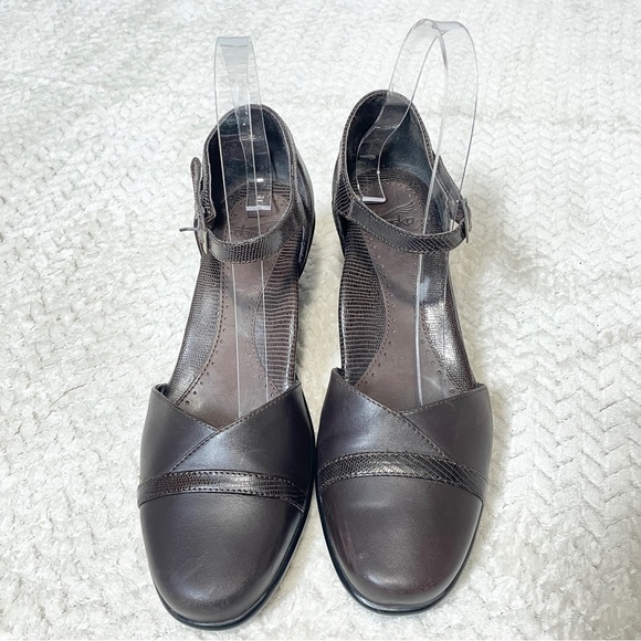 Dansko Women's Roxy Brown Leather Mary Jane Ankle Strap Size 38 - Picture 5 of 10
